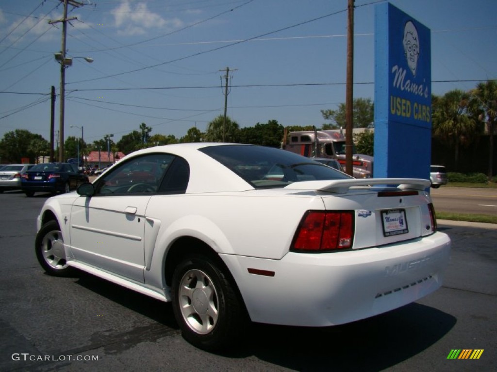 2001 Mustang V6 Coupe - Oxford White / Medium Parchment photo #28