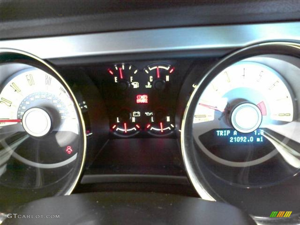 2010 Ford Mustang GT Premium Coupe Gauges Photo #53076949