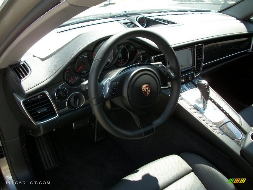 2011 Porsche Panamera 4S Black Dashboard Photo #53078755