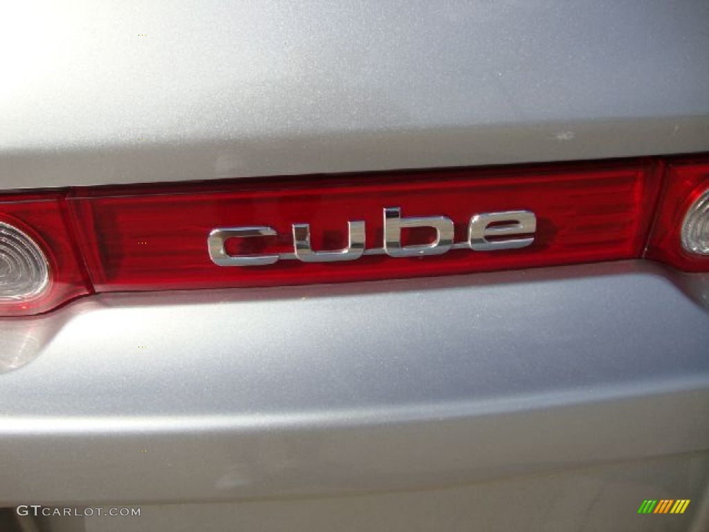 2010 Cube 1.8 S - Steel Gray Pearl Metallic / Black photo #29