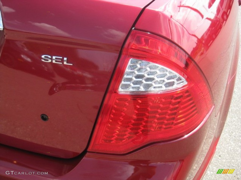 2010 Fusion SEL - Red Candy Metallic / Charcoal Black photo #17