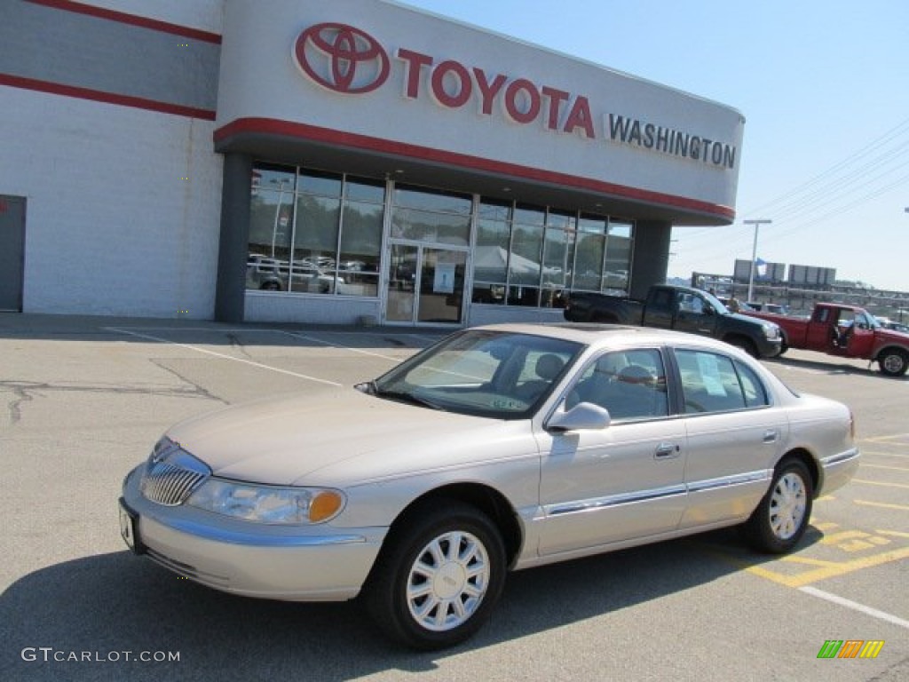 Ivory Parchment Tri-Coat Lincoln Continental