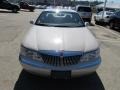 2001 Ivory Parchment Tri-Coat Lincoln Continental   photo #11