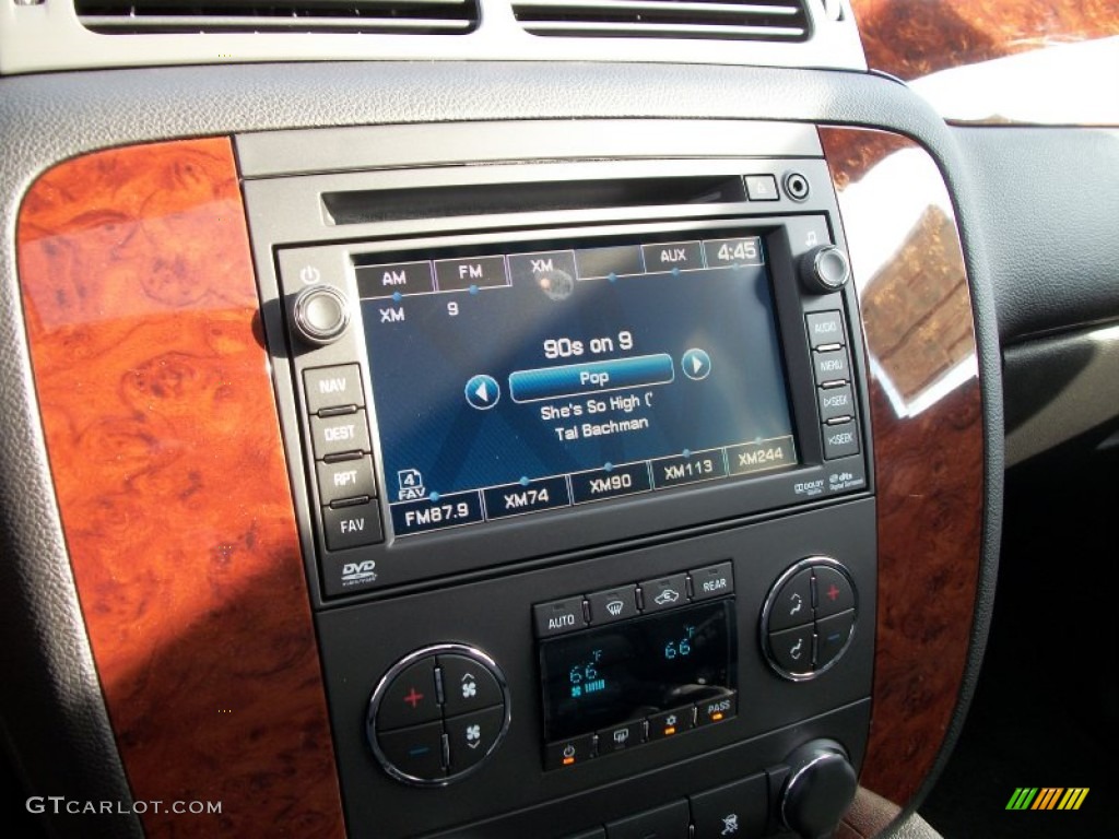 2011 Chevrolet Suburban 2500 LT 4x4 Audio System Photo #53087165