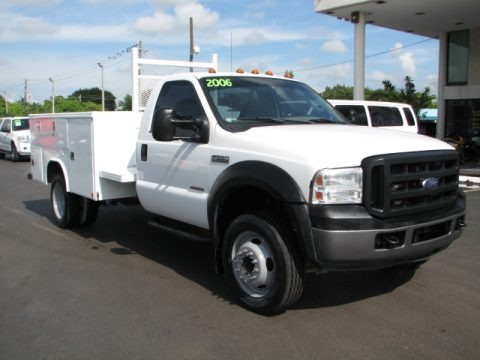 2006 Ford F550 Super Duty XL Regular Cab 4x4 Utility Truck Data, Info and Specs
