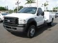Oxford White - F550 Super Duty XL Regular Cab 4x4 Utility Truck Photo No. 4