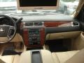 Light Cashmere/Ebony 2007 Chevrolet Suburban 1500 LT 4x4 Dashboard