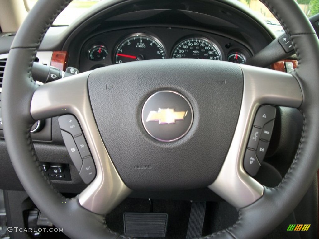 2011 Chevrolet Avalanche LS 4x4 Steering Wheel Photos