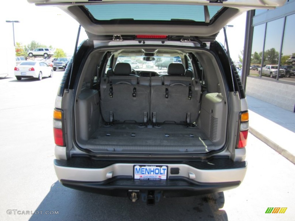 2004 Yukon Denali AWD - Silver Birch Metallic / Stone Gray photo #28