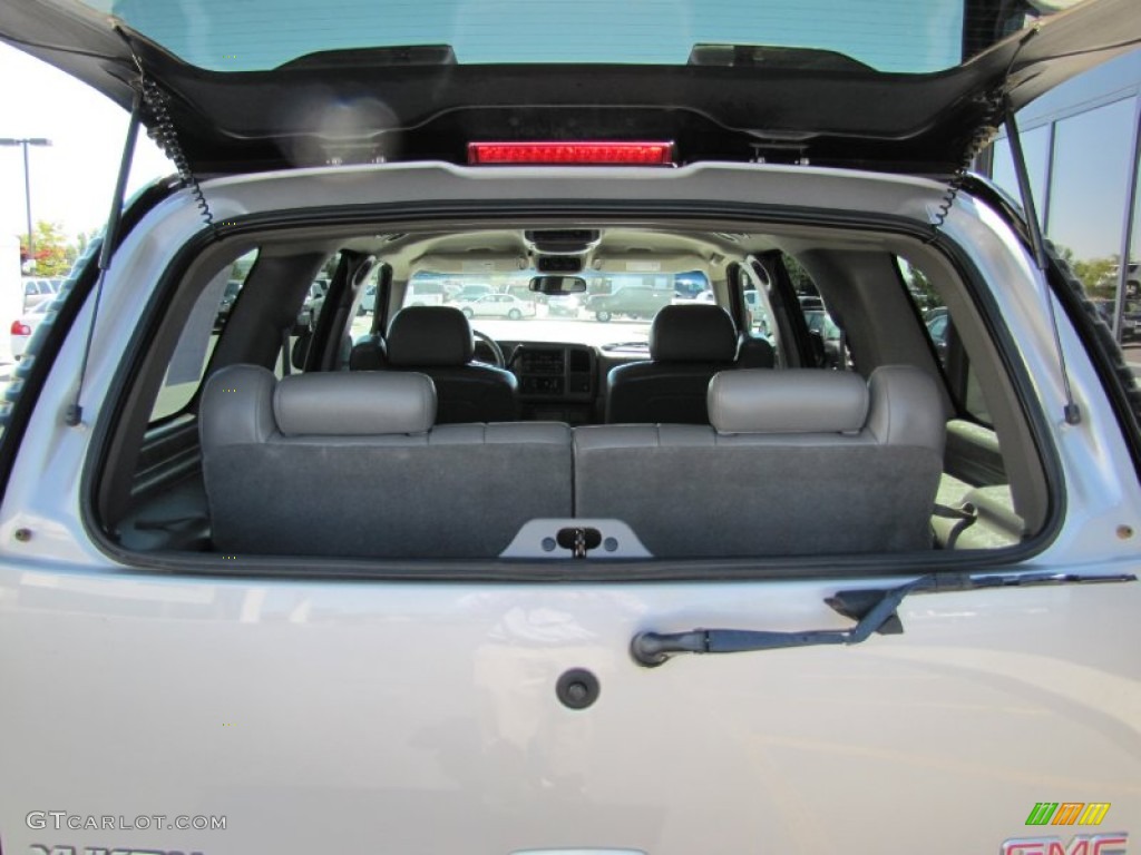 2004 Yukon Denali AWD - Silver Birch Metallic / Stone Gray photo #29