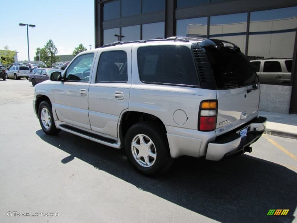 2004 Yukon Denali AWD - Silver Birch Metallic / Stone Gray photo #32