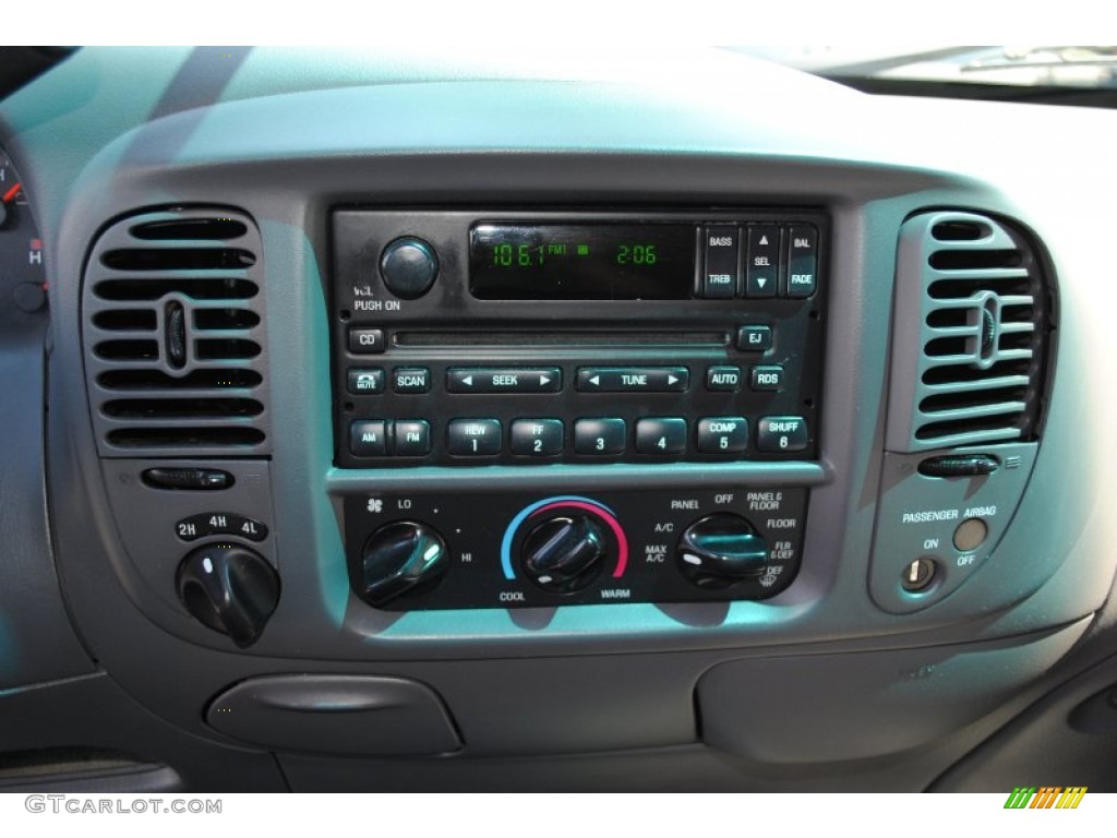 2002 Ford F150 FX4 SuperCab 4x4 Audio System Photos