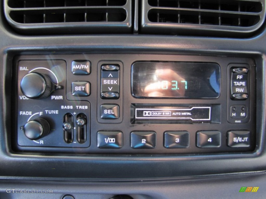 2000 Dodge Dakota SLT Extended Cab 4x4 Audio System Photo #53090336