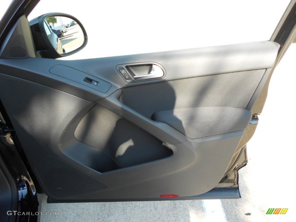 2012 Tiguan S - Deep Black Metallic / Black photo #12