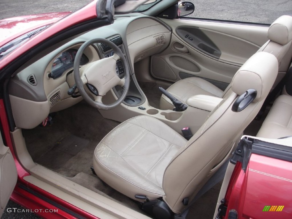 2001 Mustang V6 Convertible - Laser Red Metallic / Medium Parchment photo #13