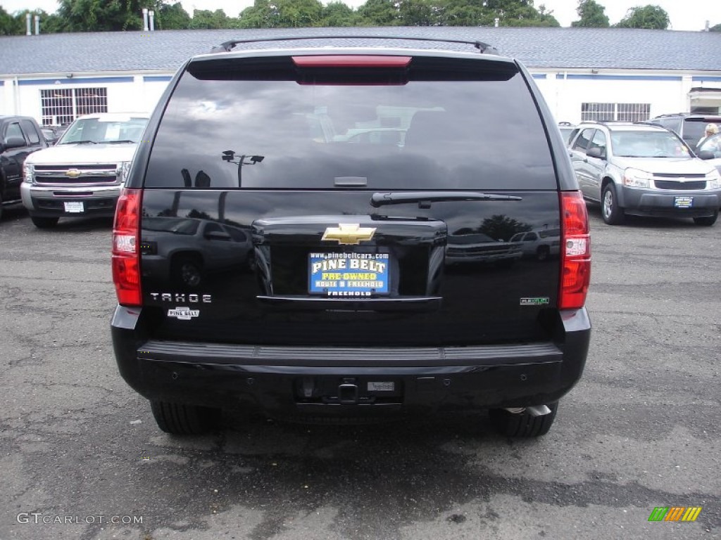 2011 Tahoe LT 4x4 - Black / Light Titanium/Dark Titanium photo #5