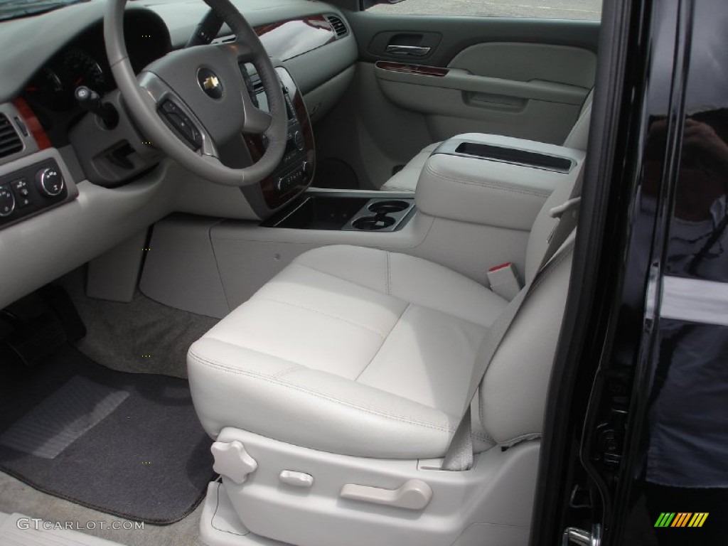 2011 Tahoe LT 4x4 - Black / Light Titanium/Dark Titanium photo #10