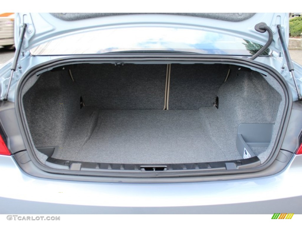2011 BMW 3 Series 328i xDrive Coupe Trunk Photo #53091425