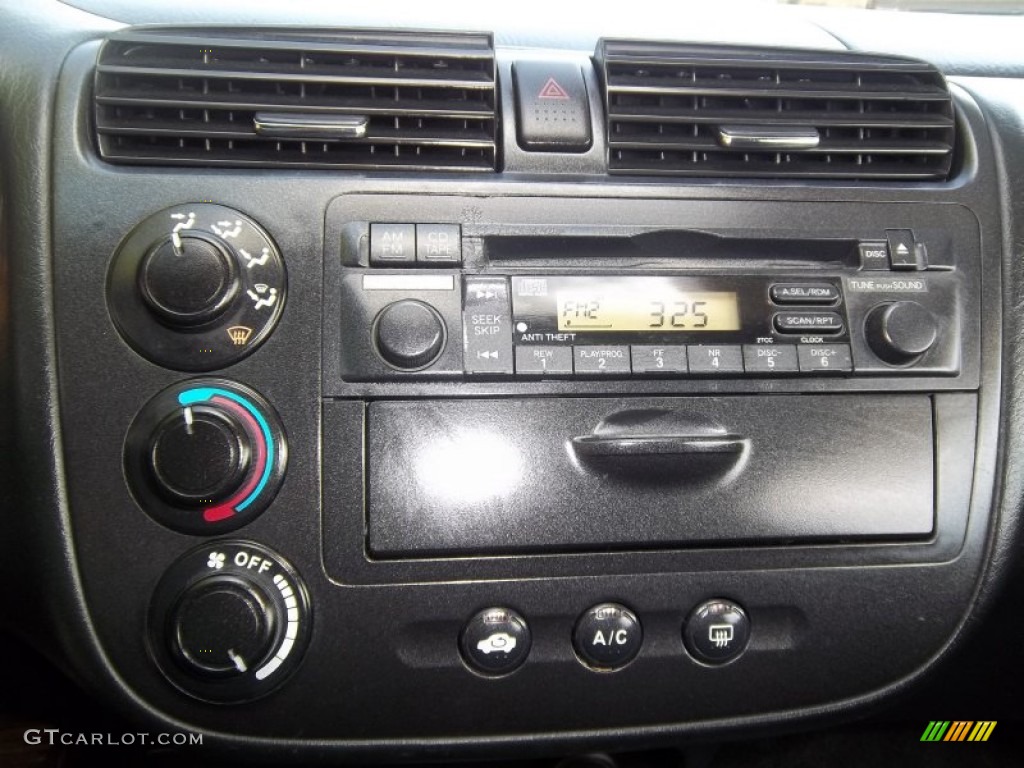 2004 Honda Civic LX Coupe Audio System Photos