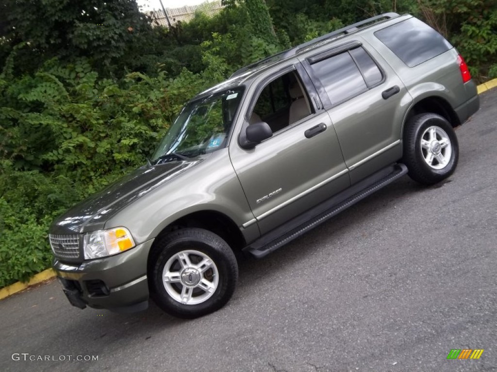 2004 Explorer XLT 4x4 - Mineral Grey Metallic / Graphite photo #24