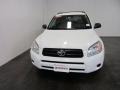 Super White - RAV4 4WD Photo No. 2