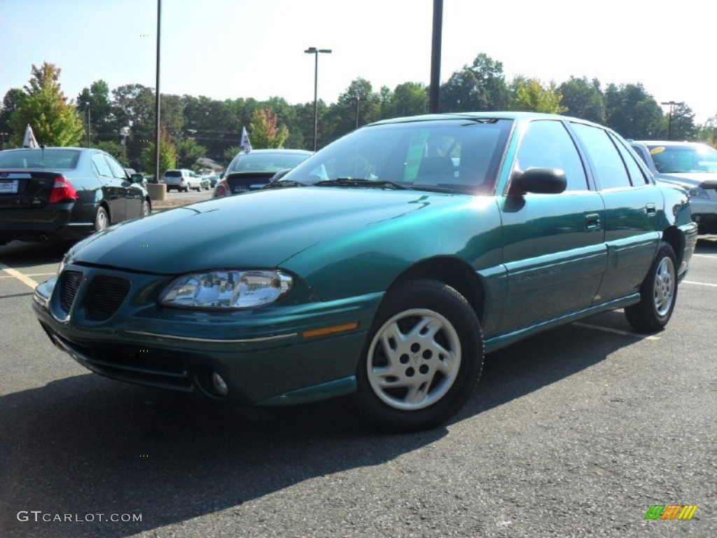 1997 Grand Am SE Sedan - Medium Green Blue Metallic / Graphite photo #1