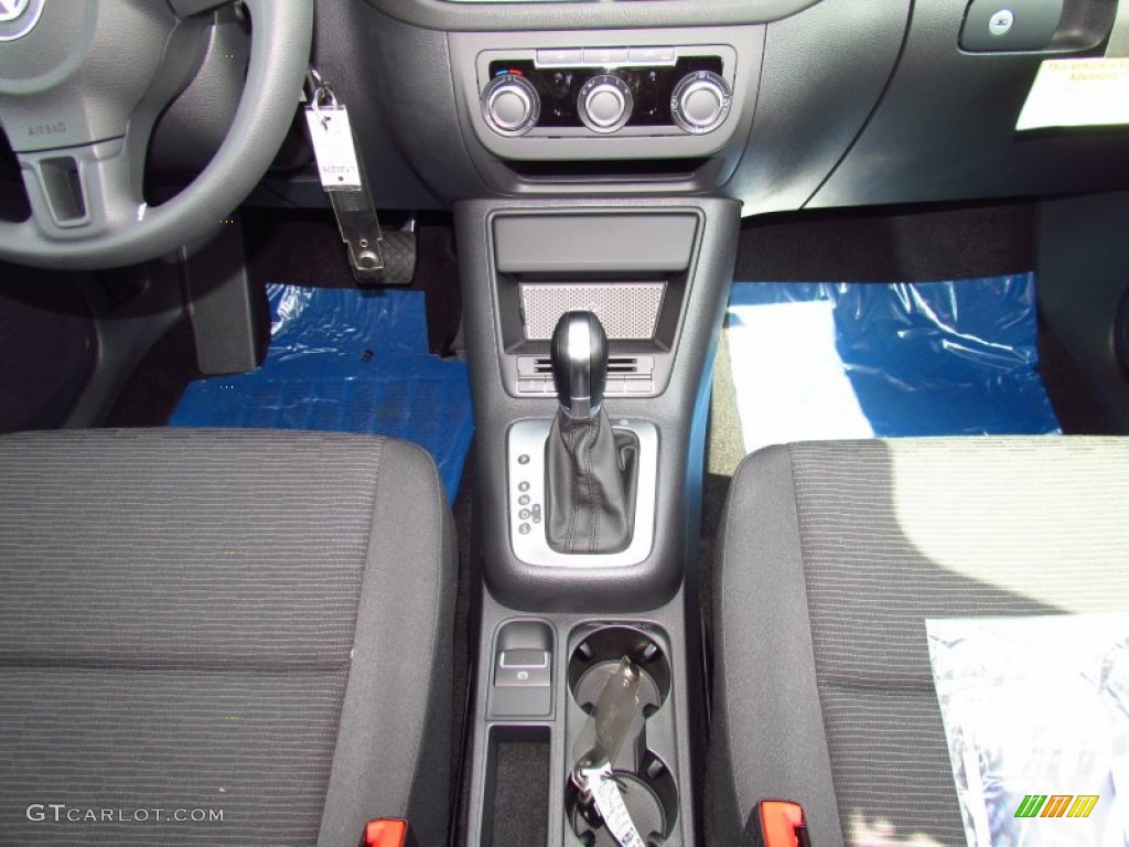 2012 Tiguan S - Deep Black Metallic / Black photo #6