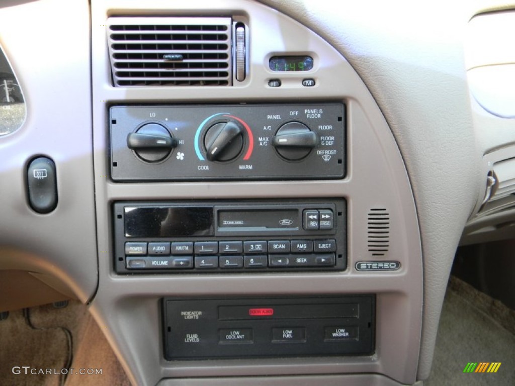 1994 Cougar XR7 - Vibrant White / Opal Grey photo #22