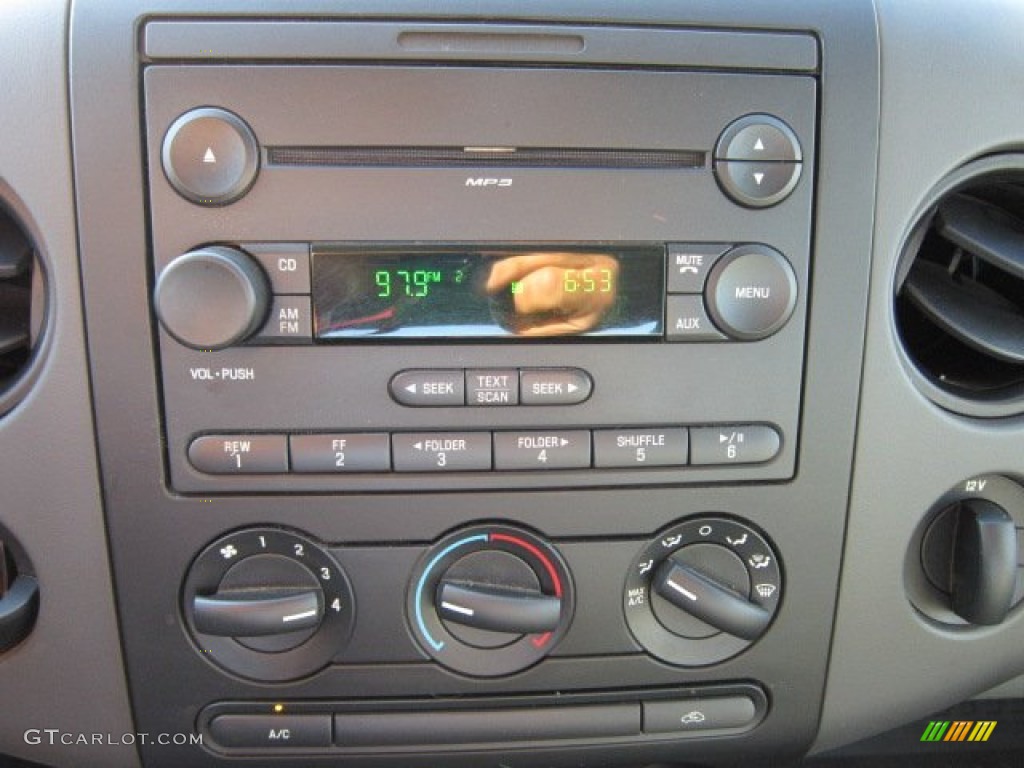 2007 Ford F150 XL Regular Cab 4x4 Audio System Photo #53099702