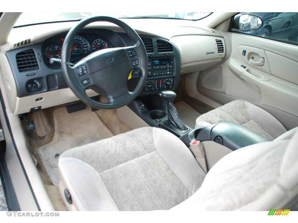 Neutral Beige Interior 2001 Chevrolet Monte Carlo LS Photo #53099885
