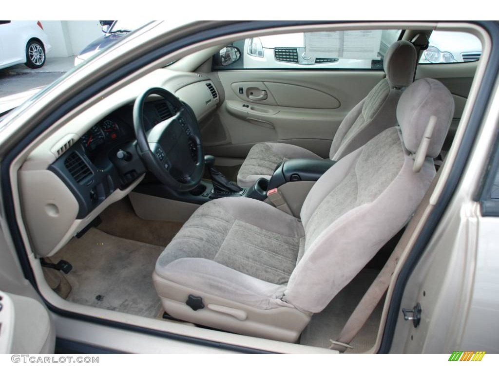 Neutral Beige Interior 2001 Chevrolet Monte Carlo LS Photo #53099924