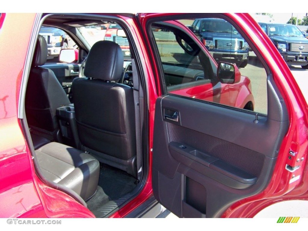 2009 Escape Limited V6 4WD - Sangria Red Metallic / Charcoal photo #17