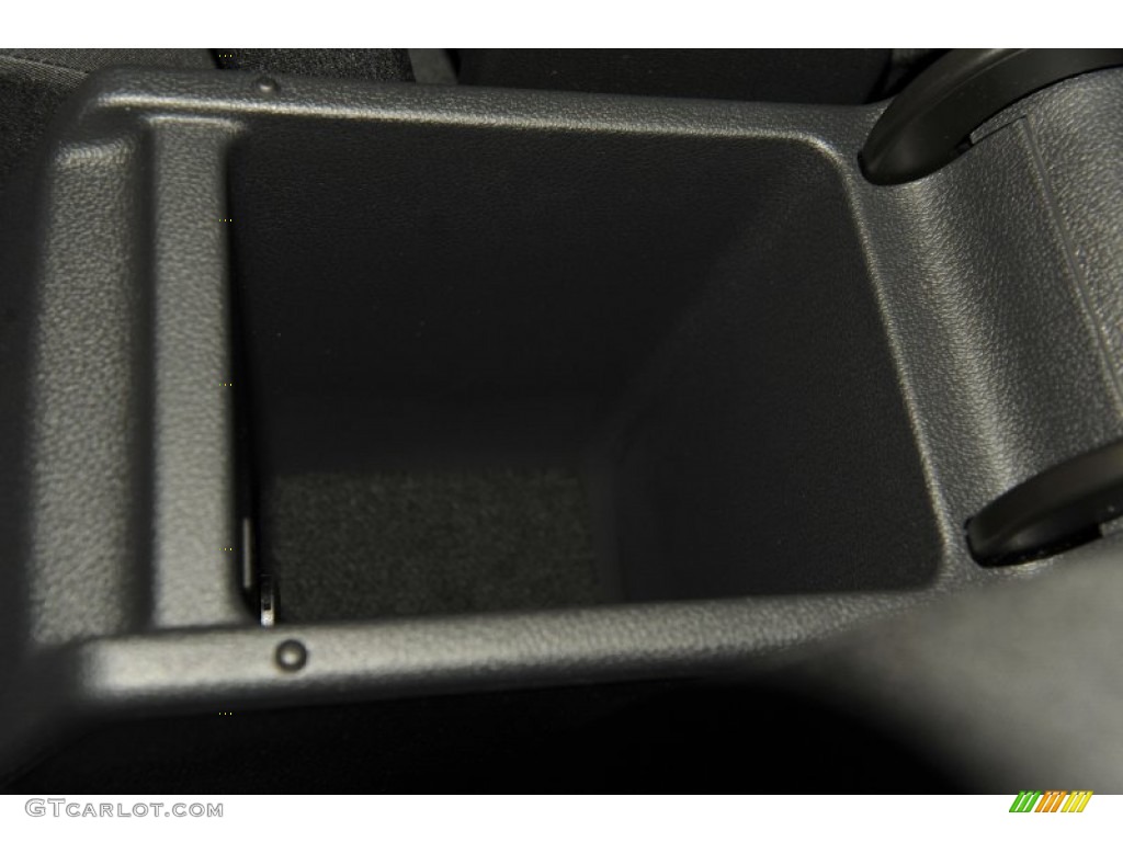 2012 Tiguan SE - Deep Black Metallic / Black photo #13