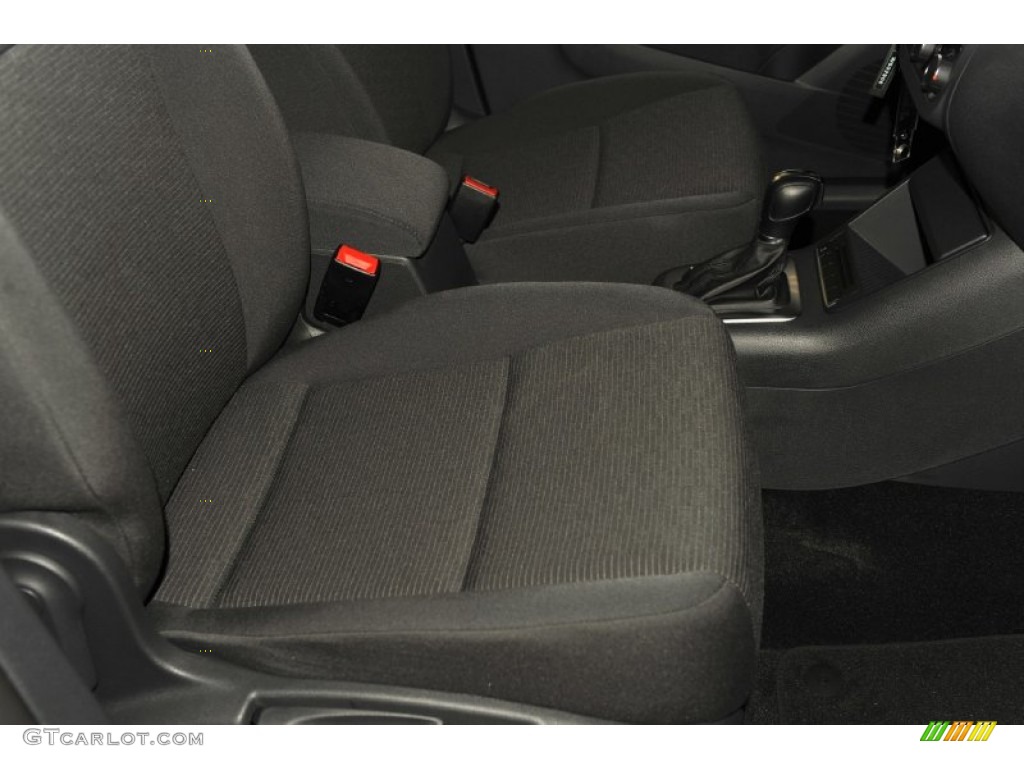 2012 Tiguan SE - Deep Black Metallic / Black photo #31