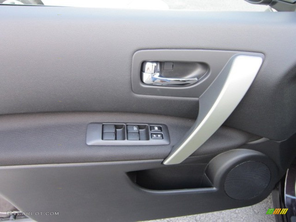 2011 Rogue SV AWD - Black Amethyst / Black photo #17