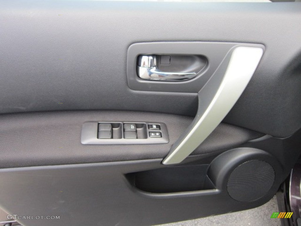 2011 Rogue SV AWD - Black Amethyst / Black photo #16