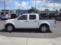 2011 Avalanche White Nissan Frontier SV Crew Cab 4x4  photo #4