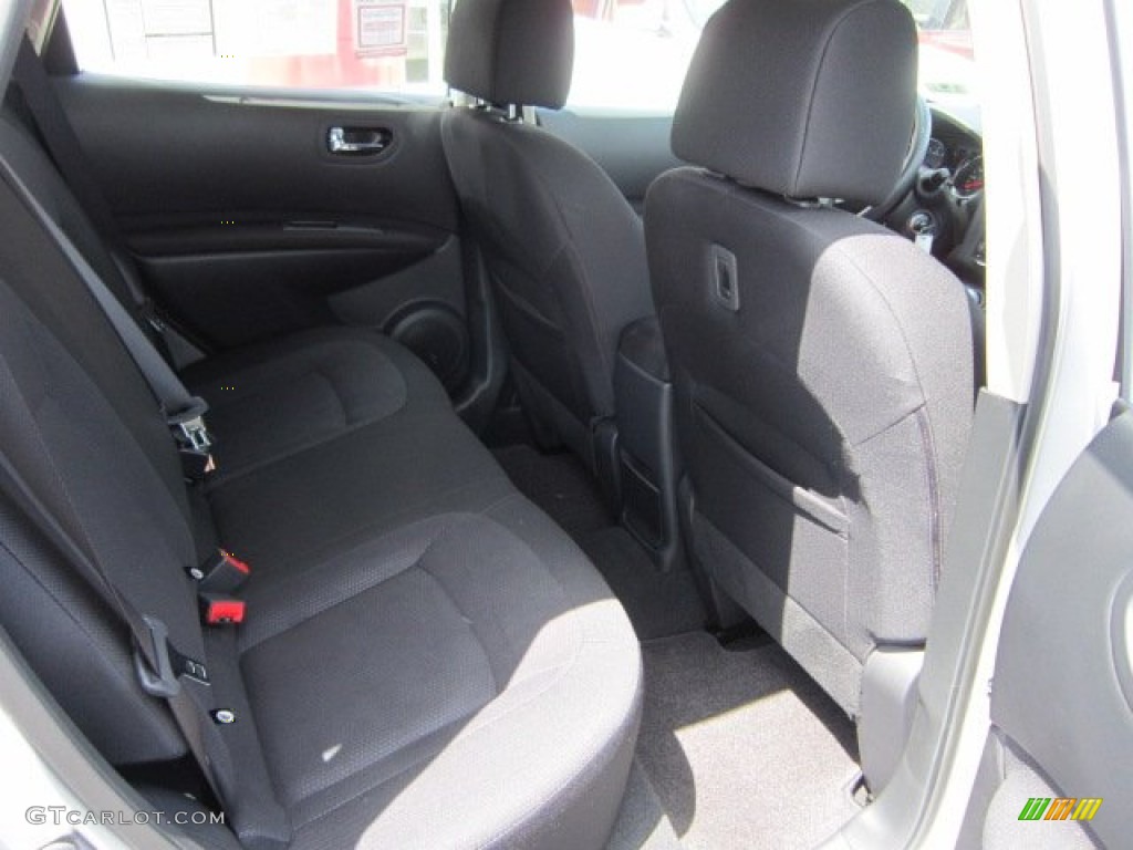 2011 Rogue S AWD - Silver Ice Metallic / Black photo #11