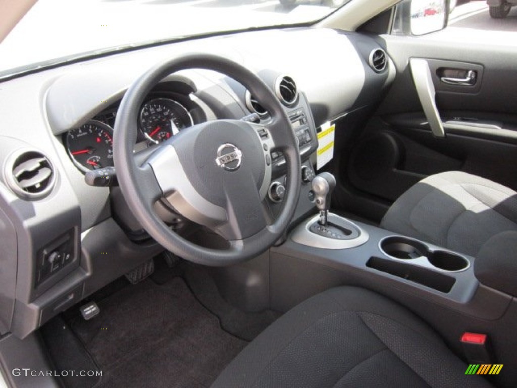 2011 Rogue S AWD - Silver Ice Metallic / Black photo #16