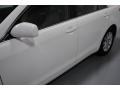 Super White - Camry XLE Photo No. 5