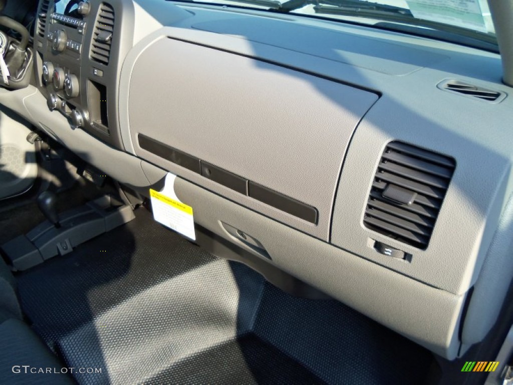 2011 Silverado 1500 LS Regular Cab 4x4 - Sheer Silver Metallic / Dark Titanium photo #17