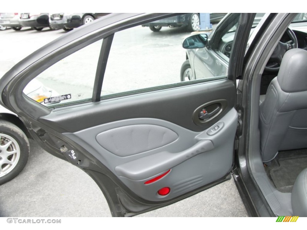 2002 Pontiac Bonneville SLE Dark Pewter Door Panel Photo #53122128