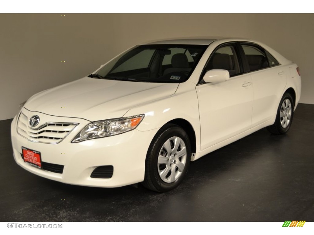 Super White Toyota Camry