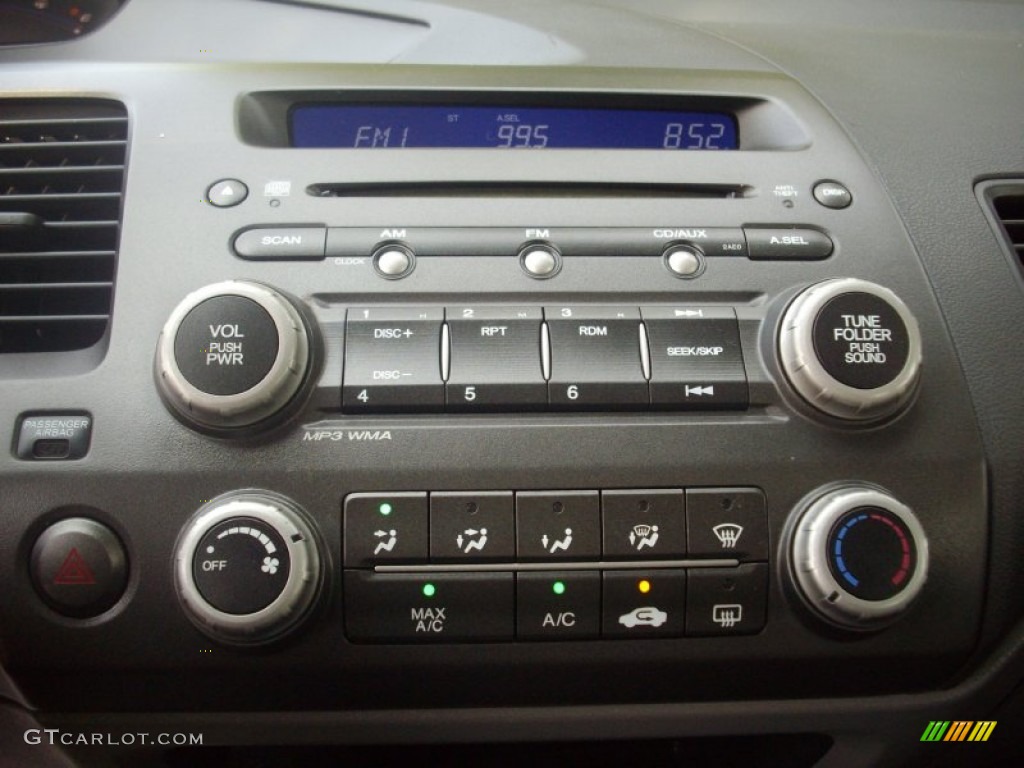 2007 Honda Civic LX Sedan Audio System Photo #53122695