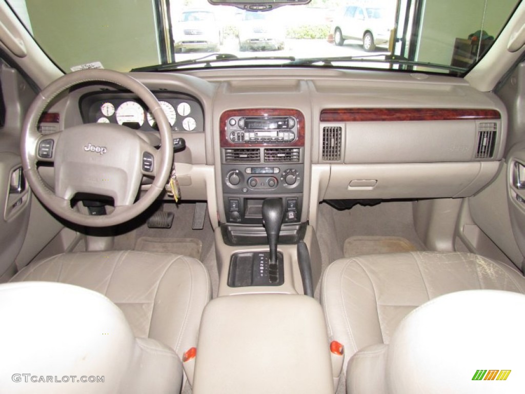 2004 Grand Cherokee Limited - Bright Silver Metallic / Taupe photo #13