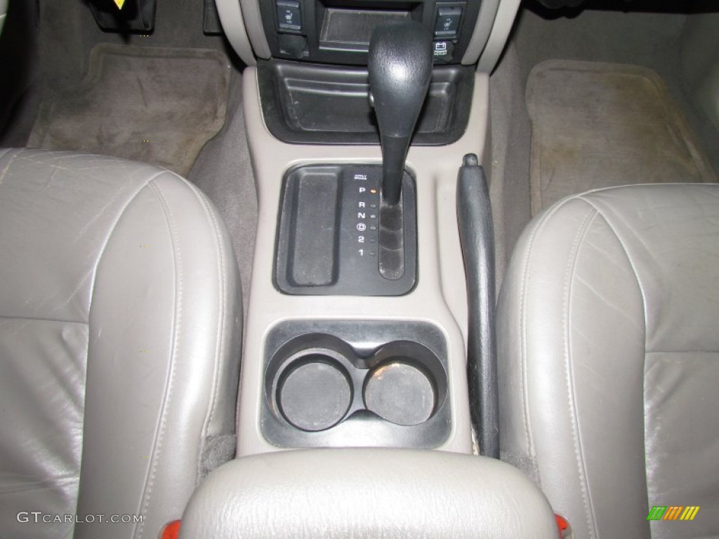 2004 Grand Cherokee Limited - Bright Silver Metallic / Taupe photo #16