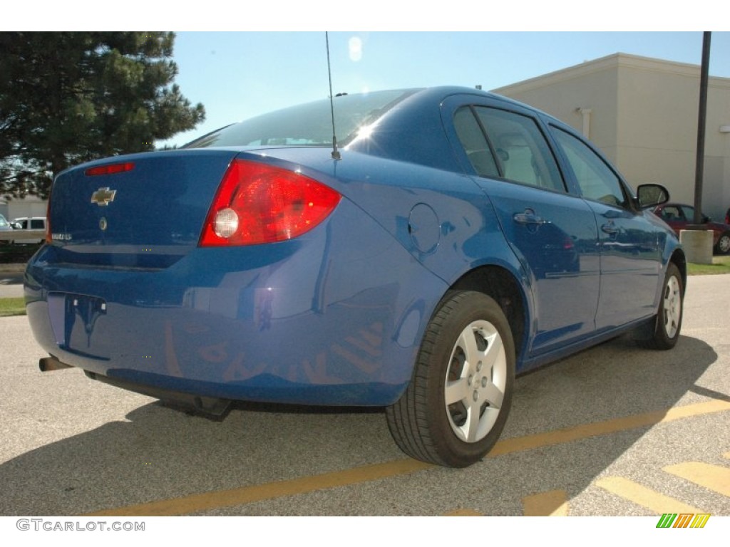 2008 Cobalt LS Sedan - Blue Flash Metallic / Gray photo #6