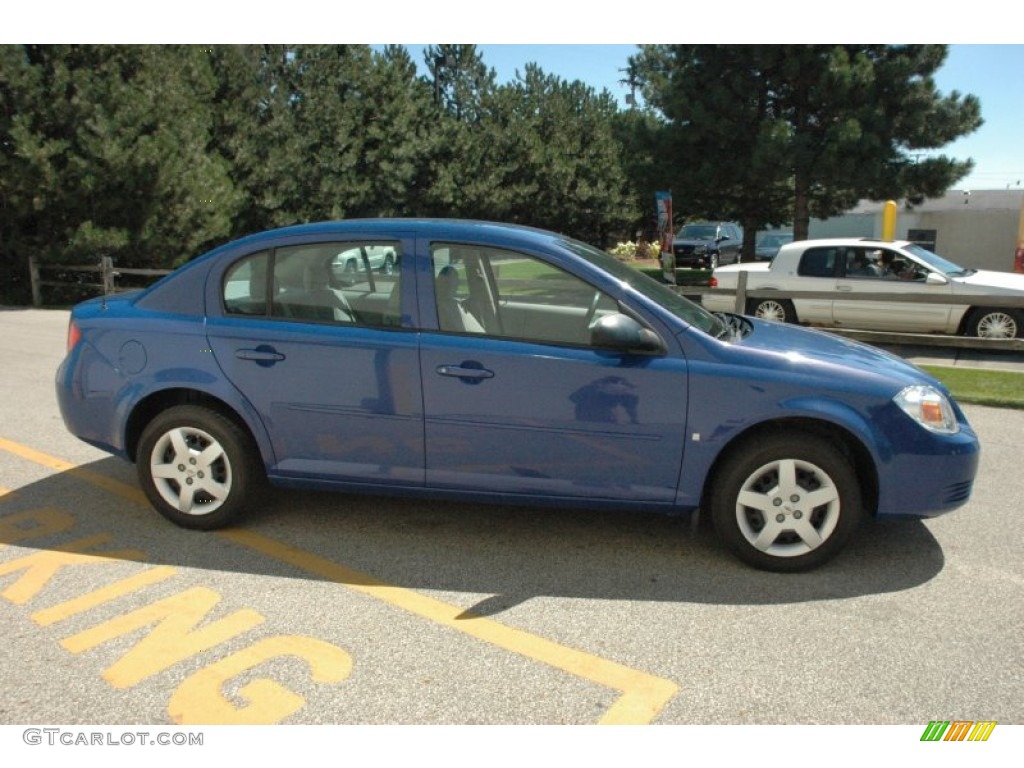 2008 Cobalt LS Sedan - Blue Flash Metallic / Gray photo #10