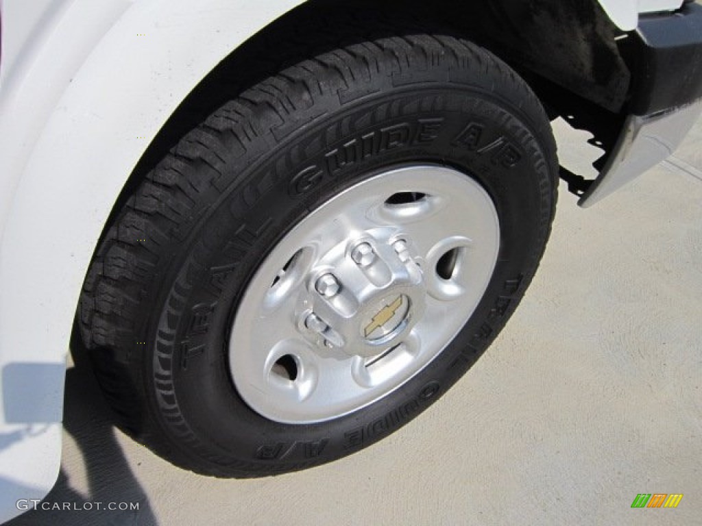 2003 Chevrolet Express 3500 LS Passenger Van Wheel Photos