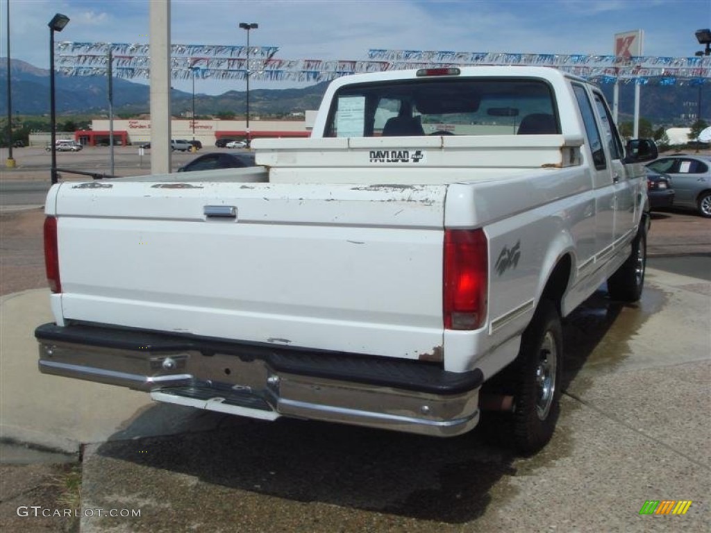 1995 F150 XLT Extended Cab 4x4 - Colonial White / Beige photo #3